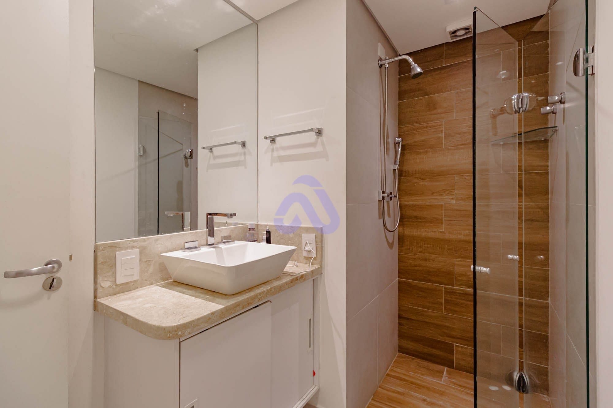 Apartamento à venda com 3 quartos, 105m² - Foto 9