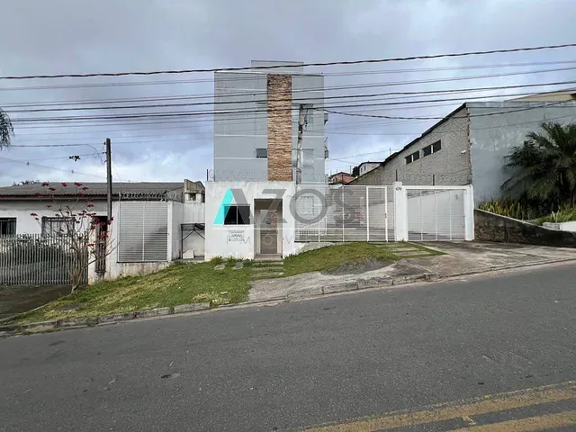 Apartamento com 57m² 2 quartos e 1 banheiro, à venda, no bairro Maracanã em Colombo