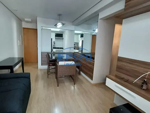 Apartamento 2 quartos e 2 banheiros, à venda, no bairro Centro em Londrina