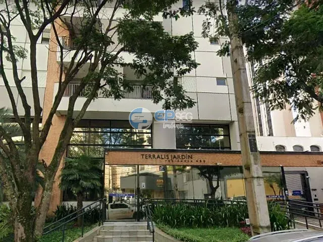 Apartamento 2 quartos e 2 banheiros, à venda, no bairro Centro em Londrina