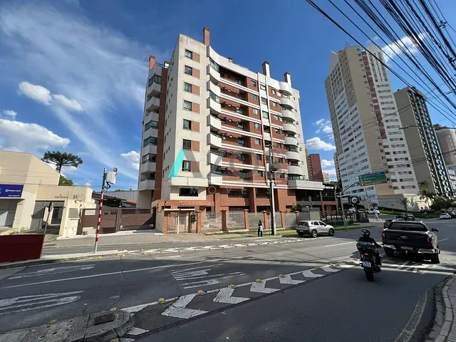 Apartamento 2 quartos e 1 banheiro, à venda, no bairro Cristo Rei em Curitiba