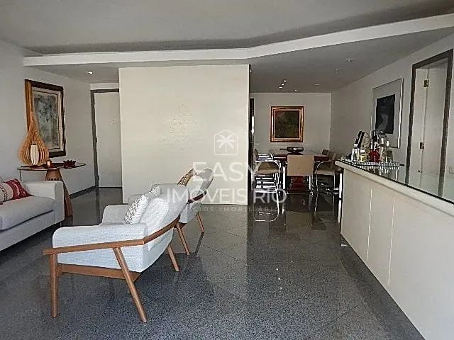Apartamento com 153m² 4 quartos e 2 banheiros, à venda, no bairro Leblon em Rio de Janeiro