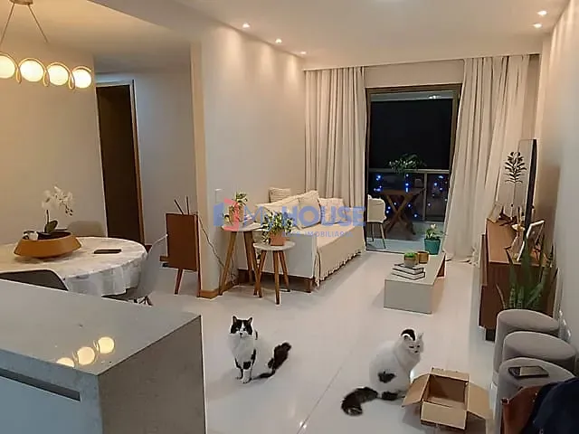 Apartamento 3 quartos e 2 banheiros, à venda, no bairro Jardim Savóia em Ilhéus