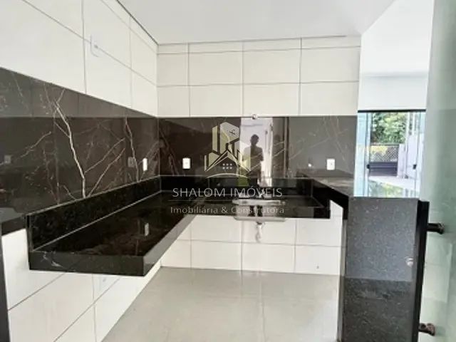 Apartamento com 119m² 3 quartos e 2 banheiros, à venda, no bairro Parque Xangri-Lá em Contagem