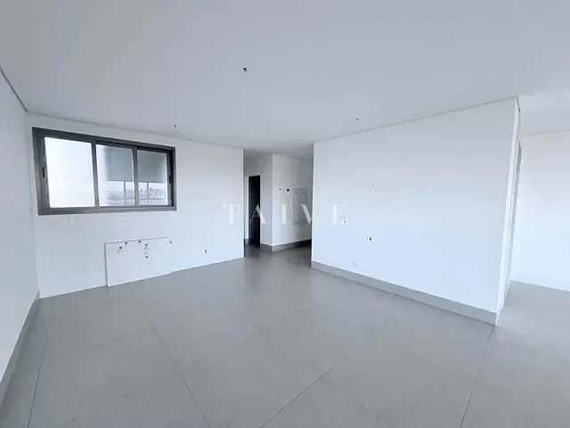Apartamento com 441m² 3 quartos e 4 banheiros, à venda, no bairro Bela Suiça em Londrina