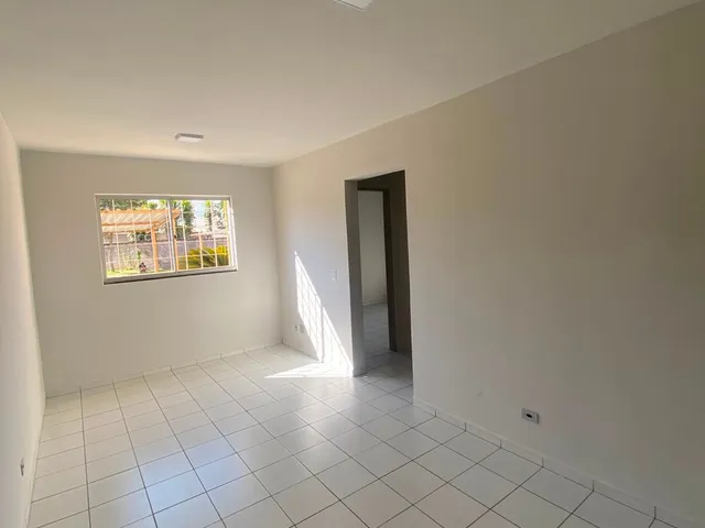 Apartamento 2 quartos e 1 banheiro, para alugar, no bairro Centro em Extrema