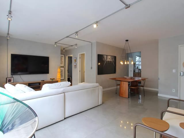 Foto do Apartamento - Apto 100m² reformado e iluminado no Itaim Bibi | Acharimóvel.net