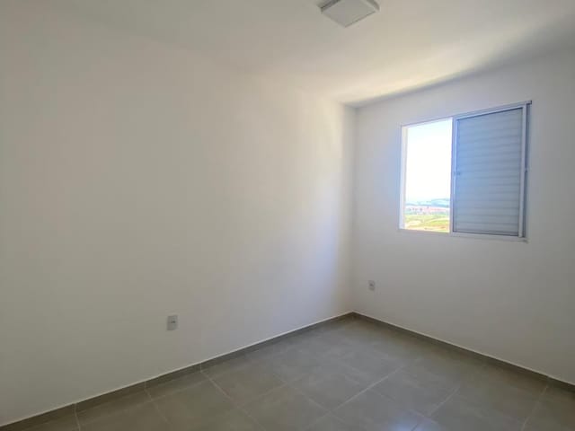 Apartamento 2 quartos e 1 banheiro, para alugar, no bairro Residencial Santa Adélia em Pouso Alegre