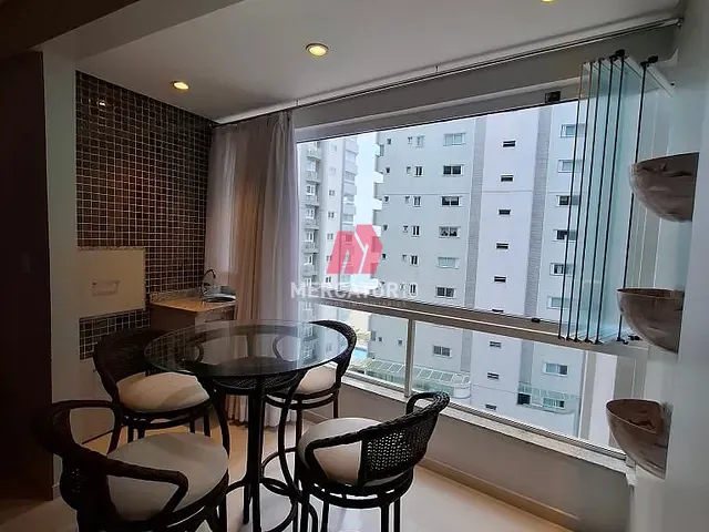 Apartamento 2 quartos e 2 banheiros, para alugar, no bairro Centro em Balneário Camboriú