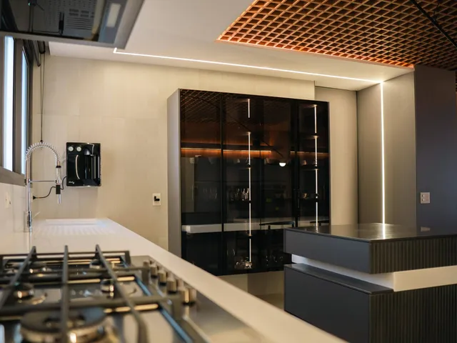 Apartamento com 441m² 3 quartos e 5 banheiros, à venda, no bairro Bela Suiça em Londrina