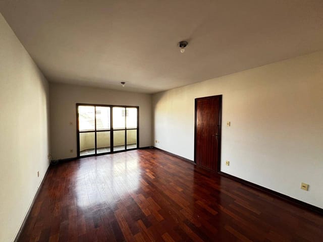 Apartamento 3 quartos e 3 banheiros, para alugar, no bairro Nova Pouso Alegre em Pouso Alegre