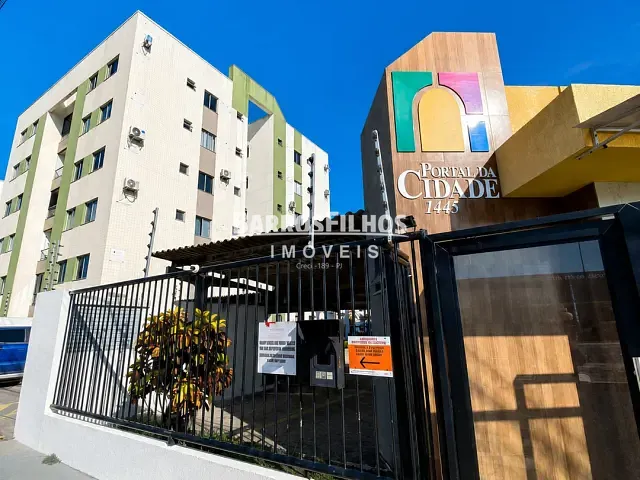 Apartamento com 67m² 3 quartos e 2 banheiros, à venda ou para alugar, no bairro Aeroporto em Aracaju