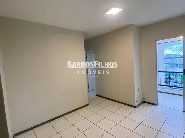 Apartamento com 67m² 3 quartos e 2 banheiros, à venda ou para alugar, no bairro Aeroporto em Aracaju