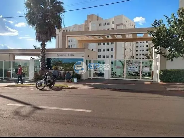 Apartamento 2 quartos e 1 banheiro, à venda, no bairro Conjunto Habitacional Doutor Farid Libos em Londrina