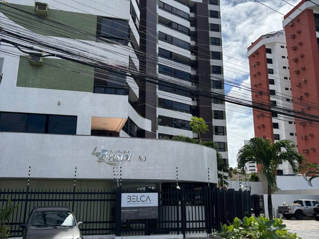 Apartamento com 229m² 4 quartos e 5 banheiros, à venda, no bairro Jardins em Aracaju