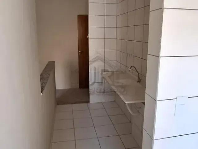 Apartamento 2 quartos e 1 banheiro, à venda, no bairro Jardim Estrela em Mauá