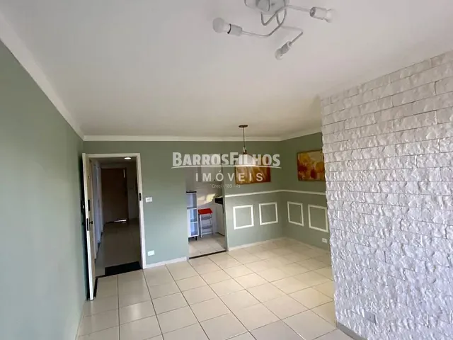 Apartamento com 80m² 3 quartos e 2 banheiros, para alugar, no bairro Farolândia em Aracaju