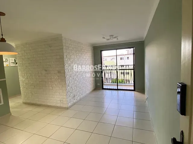 Apartamento com 80m² 3 quartos e 2 banheiros, para alugar, no bairro Farolândia em Aracaju