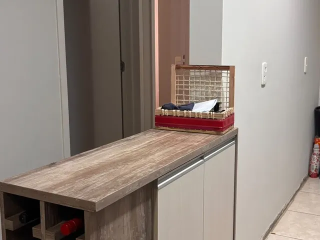 Apartamento com 55m² 2 quartos e 1 banheiro, para alugar, no bairro Chácara Manella em Cambé
