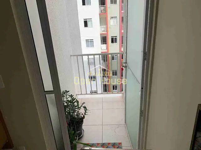 Apartamento 2 quartos e 1 banheiro, à venda, no bairro Três Poços em Volta Redonda