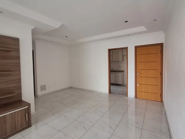Apartamento com 99m² 3 quartos e 2 banheiros, para alugar, no bairro Centro em Taubaté