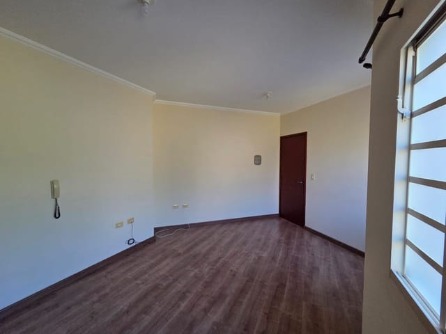 Apartamento 2 quartos e 1 banheiro, para alugar, no bairro Jardim Guanabara em São João da Boa Vista
