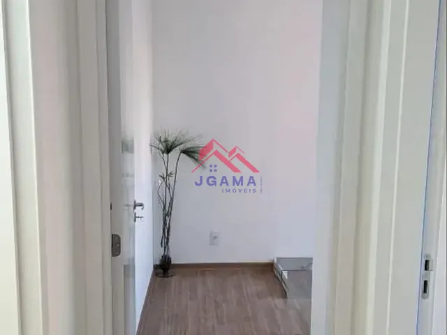 Apartamento 2 quartos e 1 banheiro, à venda, no bairro Jardim Monte Alegre em Taboão da Serra