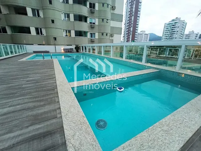 Apartamento com 155m² 3 quartos e 4 banheiros, à venda, no bairro Centro em Itajaí