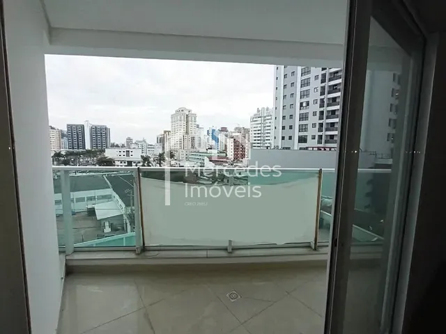 Apartamento com 155m² 3 quartos e 4 banheiros, à venda, no bairro Centro em Itajaí