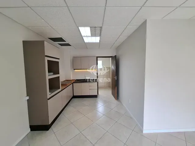 Apartamento com 90m² 3 quartos e 1 banheiro, para alugar, no bairro Água Verde em Blumenau