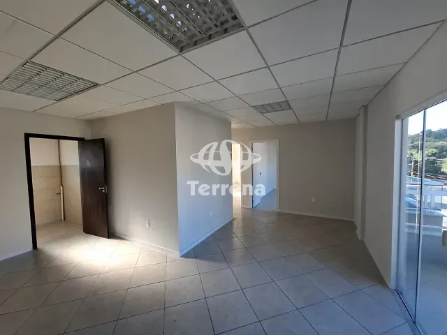 Apartamento com 90m² 3 quartos e 2 banheiros, para alugar, no bairro Água Verde em Blumenau