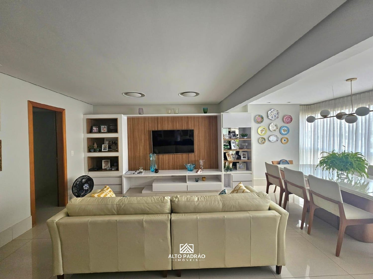 Apartamento, 3 quartos, 124 m² - Foto 2