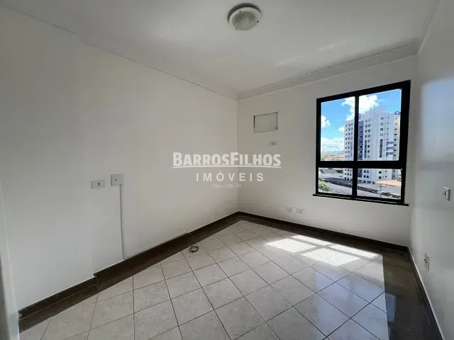 Apartamento com 152m² 4 quartos e 5 banheiros, à venda, no bairro Jardins em Aracaju