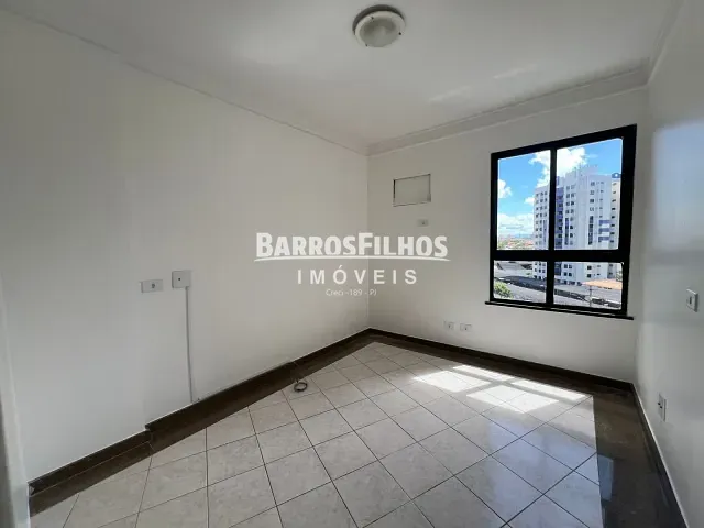 Apartamento com 152m² 4 quartos e 5 banheiros, à venda, no bairro Jardins em Aracaju