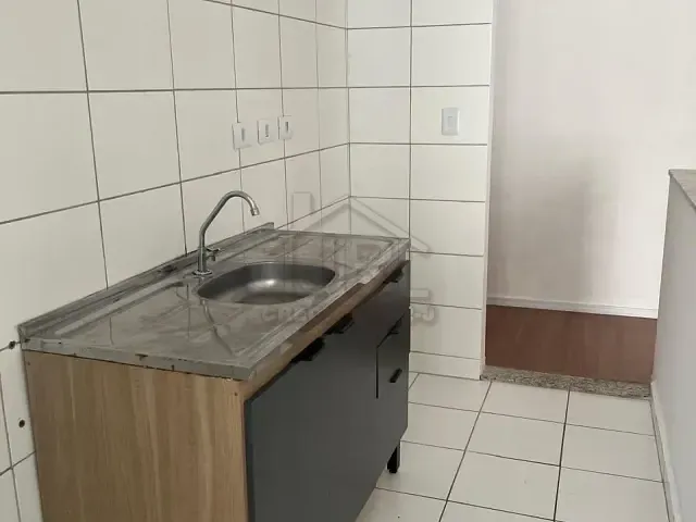 Apartamento 2 quartos e 1 banheiro, à venda, no bairro Jardim Estrela em Mauá
