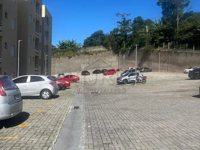 Apartamento 2 quartos e 1 banheiro, à venda, no bairro Jardim Estrela em Mauá