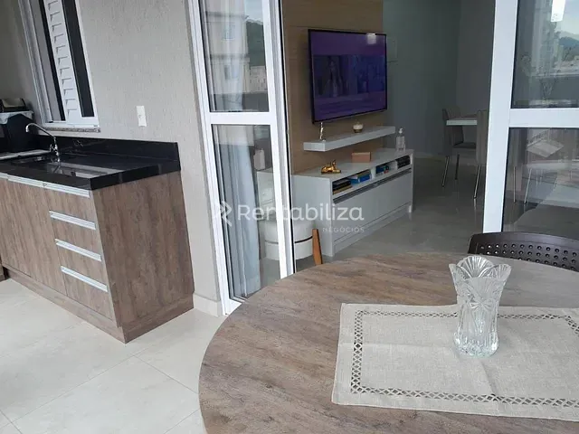 Apartamento 2 quartos e 2 banheiros, à venda, no bairro Morretes em Itapema