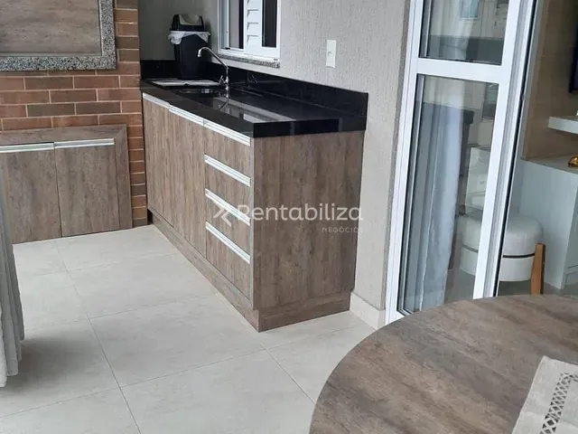 Apartamento 2 quartos e 2 banheiros, à venda, no bairro Morretes em Itapema