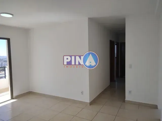 Apartamento 3 quartos e 2 banheiros, para alugar, no bairro Vila Brasília em Aparecida de Goiânia