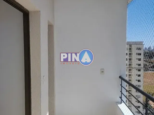 Apartamento 3 quartos e 2 banheiros, para alugar, no bairro Vila Brasília em Aparecida de Goiânia