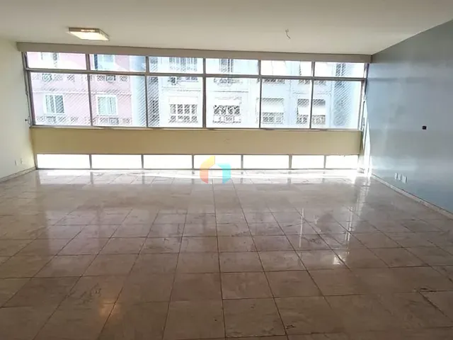 Apartamento com 280m² 3 quartos e 2 banheiros, à venda, no bairro Copacabana em Rio de Janeiro