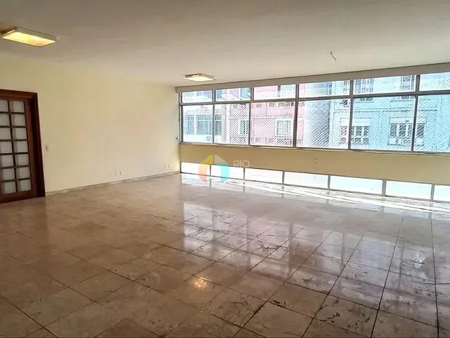 Apartamento com 280m² 3 quartos e 2 banheiros, à venda, no bairro Copacabana em Rio de Janeiro