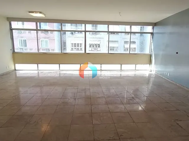 Apartamento com 280m² 3 quartos e 2 banheiros, à venda, no bairro Copacabana em Rio de Janeiro