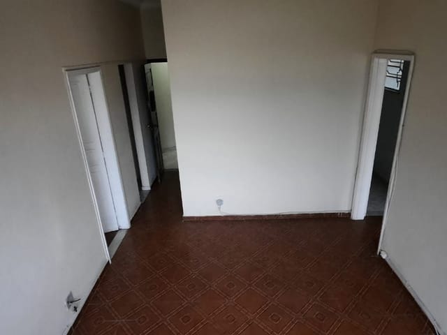 Apartamento com 75m² 2 quartos e 2 banheiros, para alugar, no bairro Vila Valqueire em Rio de Janeiro