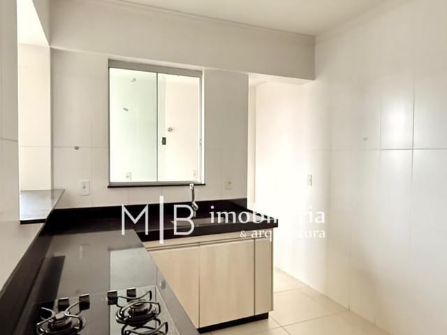 Apartamento 3 quartos e 2 banheiros, para alugar, no bairro Lavras Shopping em Lavras