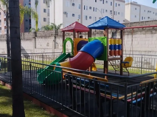 Apartamento 2 quartos e 1 banheiro, para alugar, no bairro Chácara Manella em Cambé