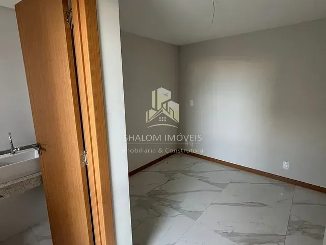 Apartamento 2 quartos e 2 banheiros, à venda, no bairro Praia do Morro em Guarapari