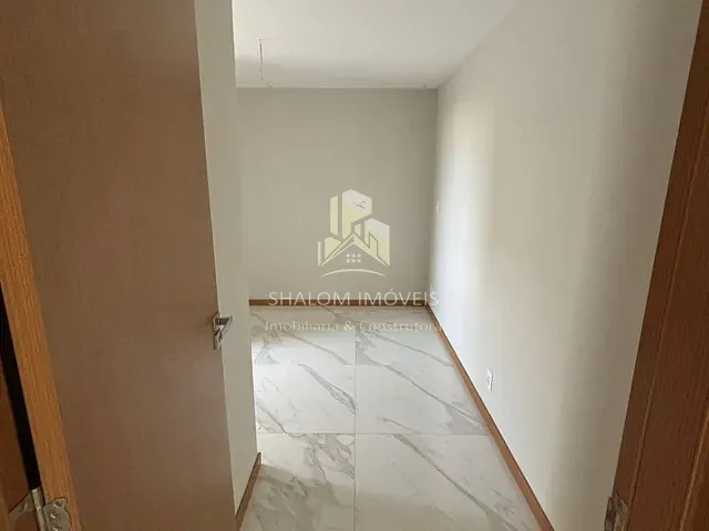 Apartamento 2 quartos e 2 banheiros, à venda, no bairro Praia do Morro em Guarapari