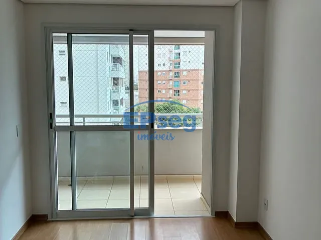 Apartamento 3 quartos e 2 banheiros, à venda, no bairro Santa Rosa em Londrina