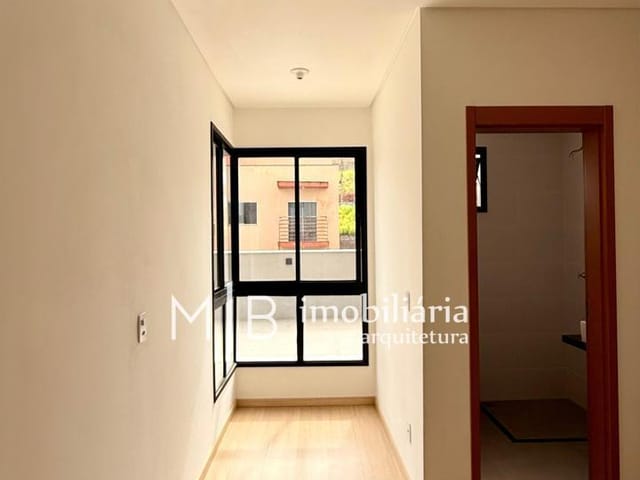 Apartamento 2 quartos e 1 banheiro, para alugar, no bairro Santa Filomena em Lavras